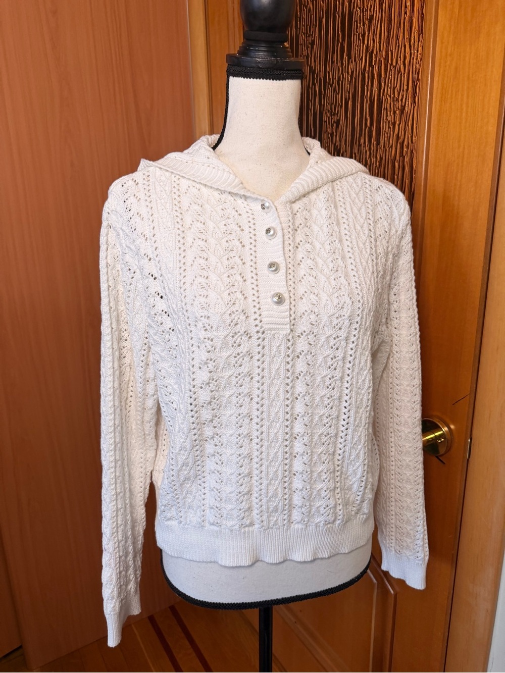Women's Cream Cable-Knit Hooded Sweater